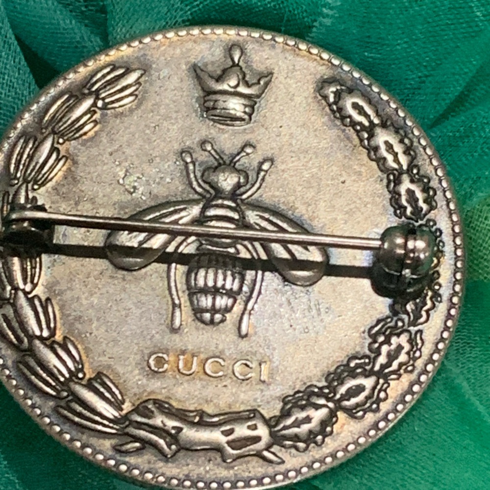 Gucci Oversized Silk Flower Brooch - Picture 11 of 11